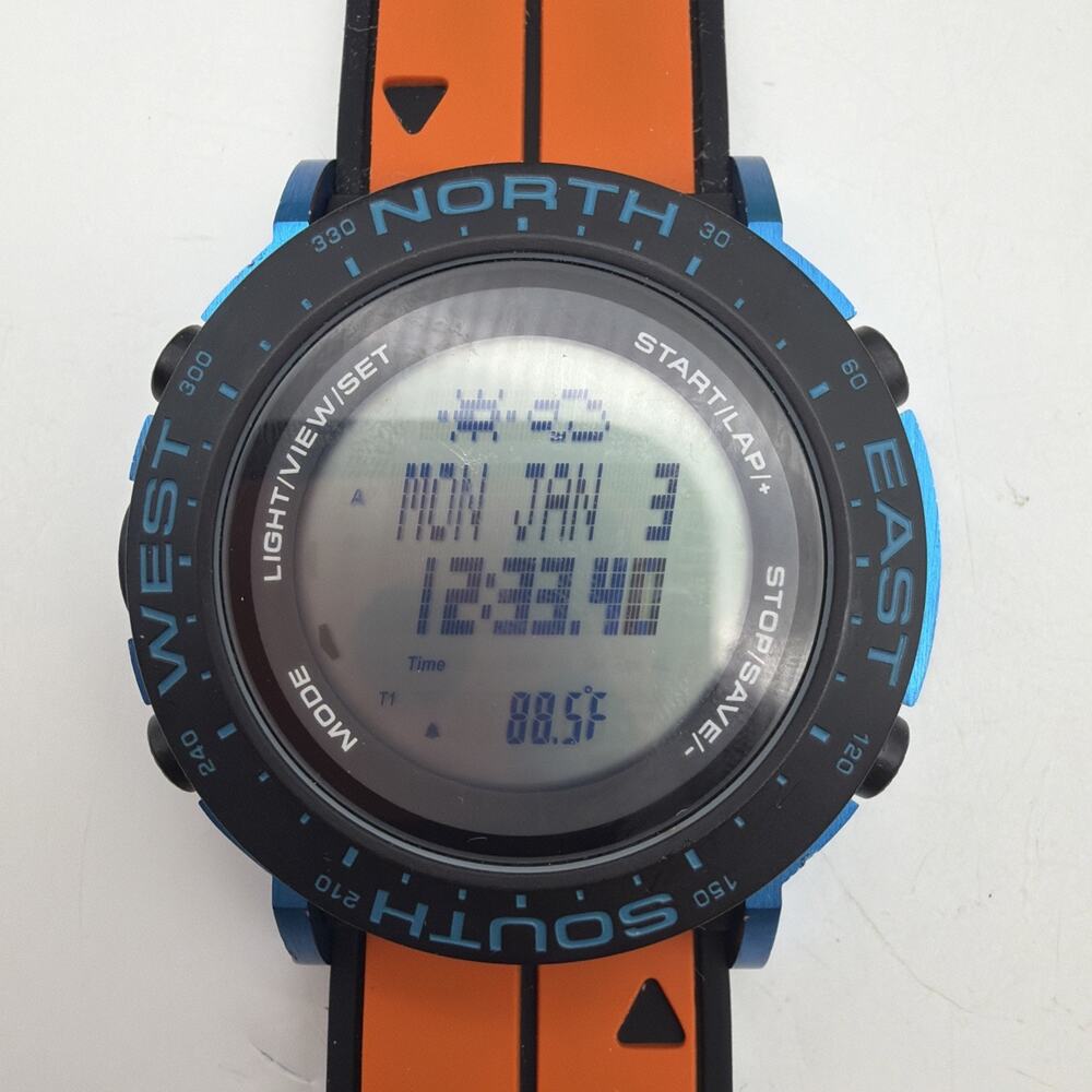 Columbia CT008 Men's Watch / Treeline Silver/ Digital /Running/ Great Condition